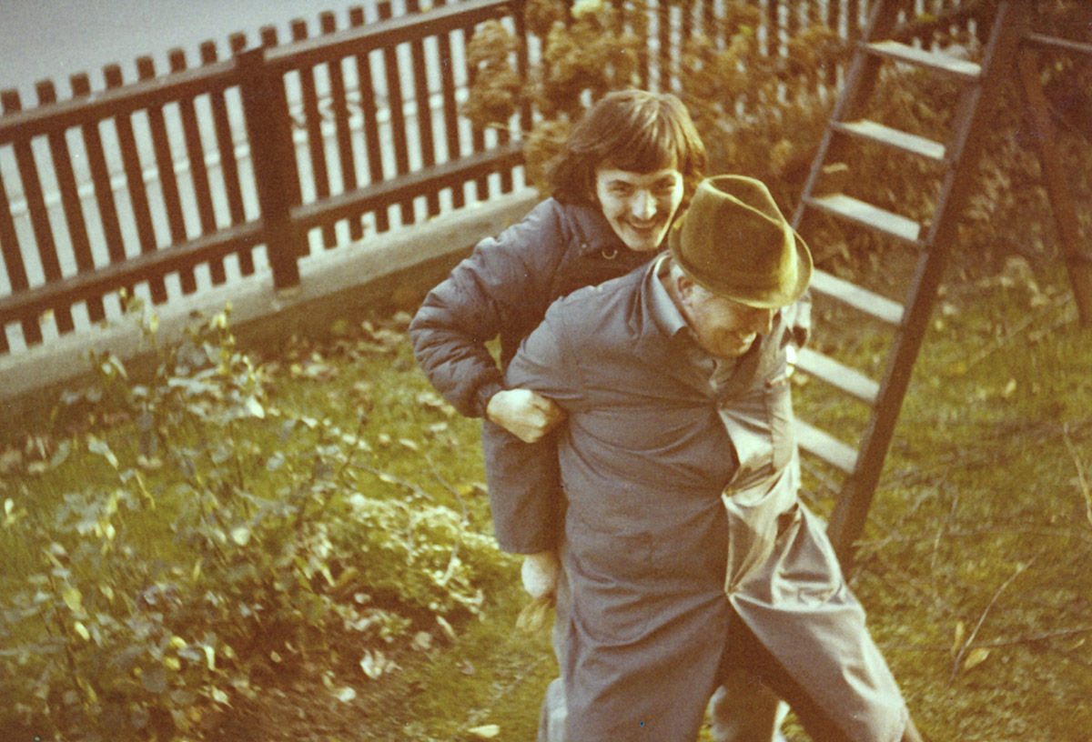 ab und zu etwas Bewegung im Garten ab und zu etwas Bewegung im Garten