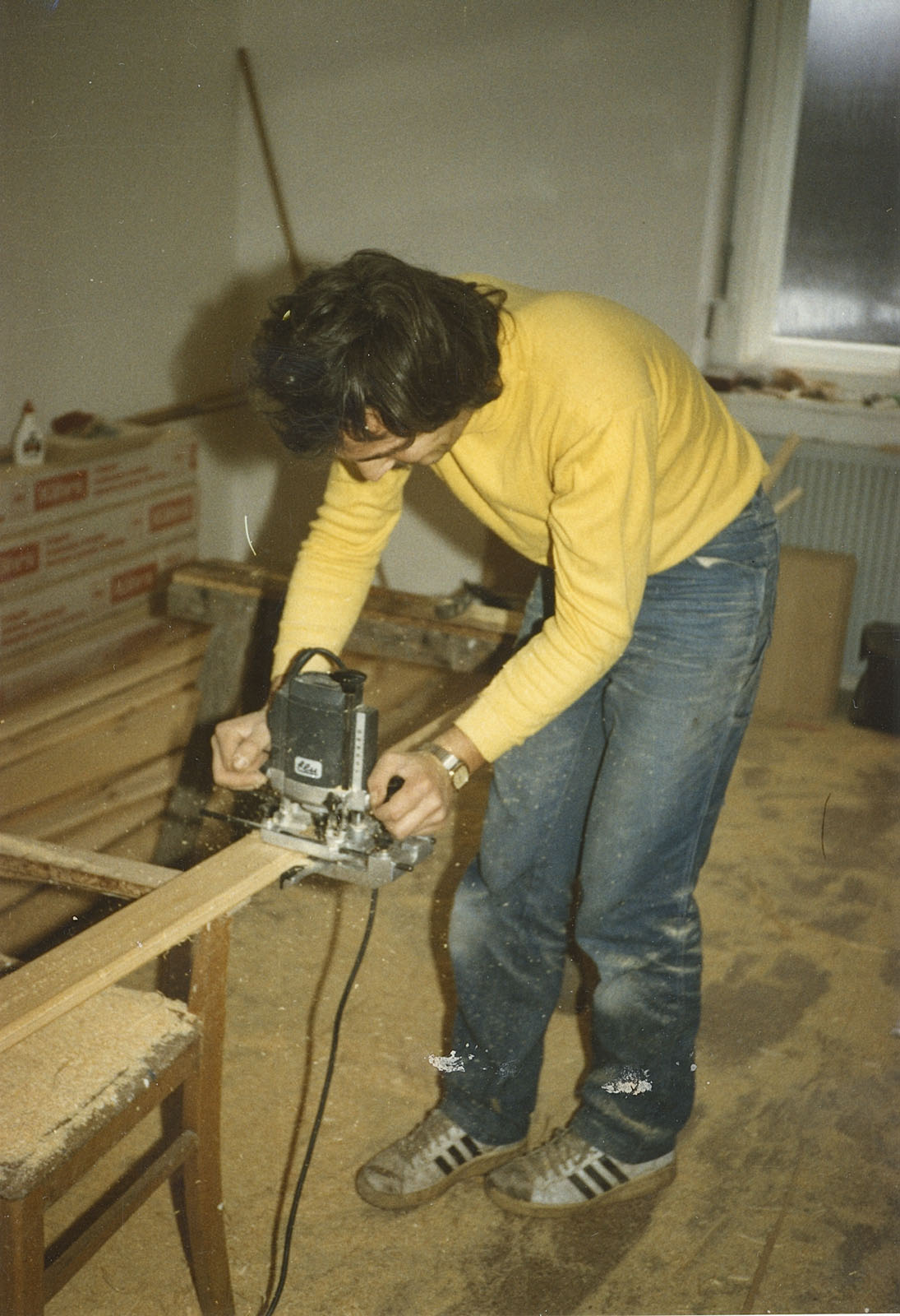 Fasen und Profilieren mit der Oberfräse Fasen und Profilieren mit der Oberfräse