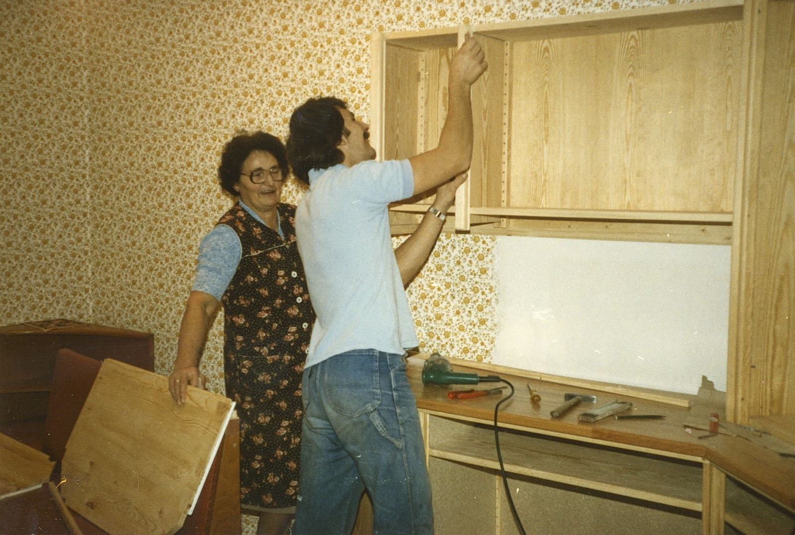 die Küchenoberschränke die Küchenoberschränke