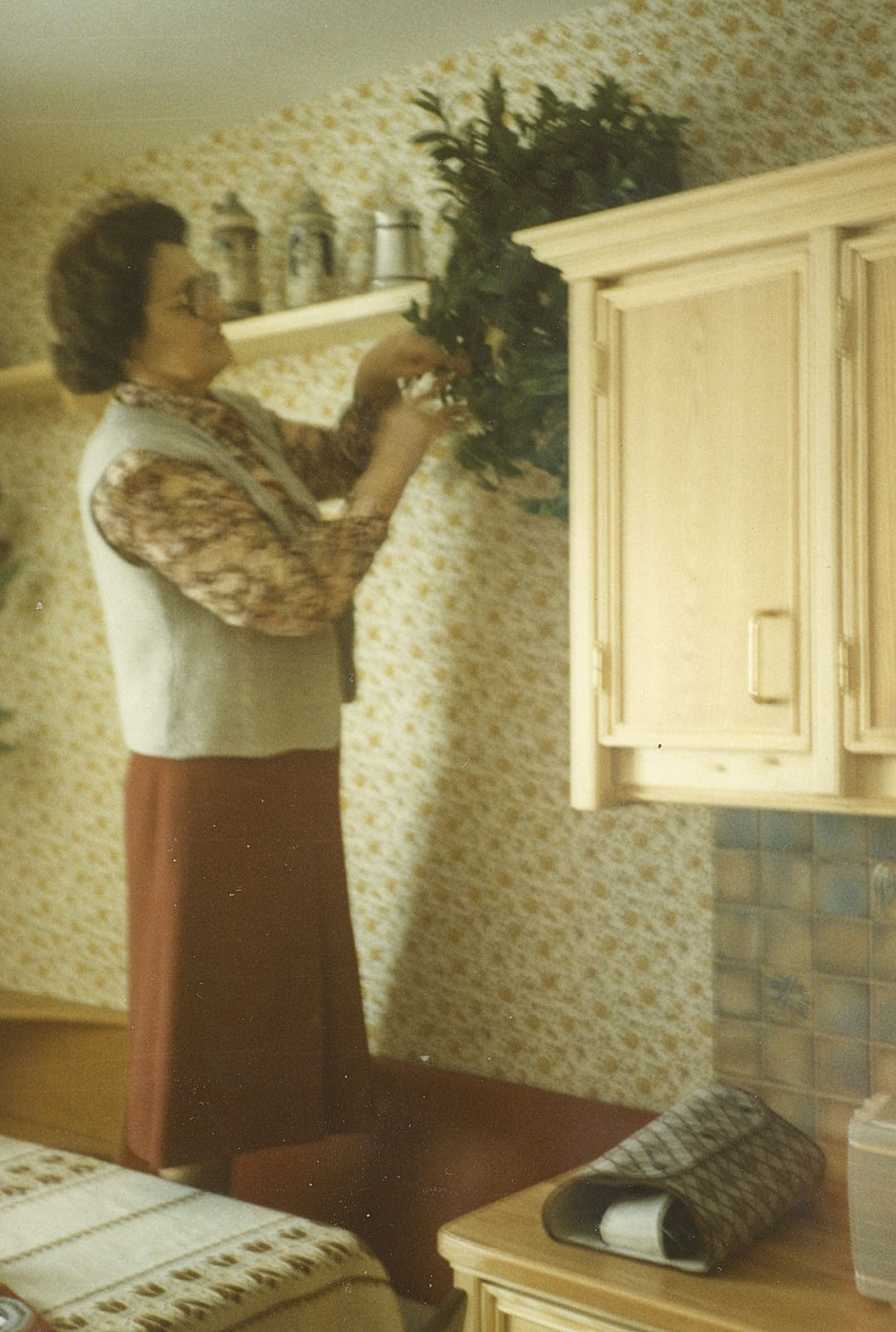 auch gefliest und bereits dekoriert auch gefliest und bereits dekoriert