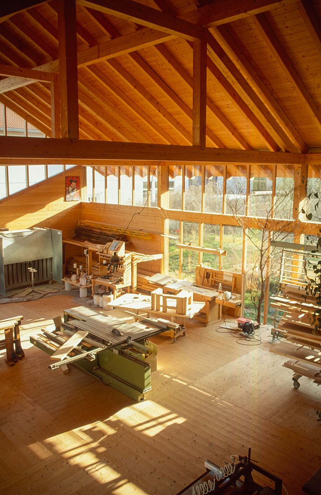 Halle - gebaut und genutzt Halle - gebaut und genutzt