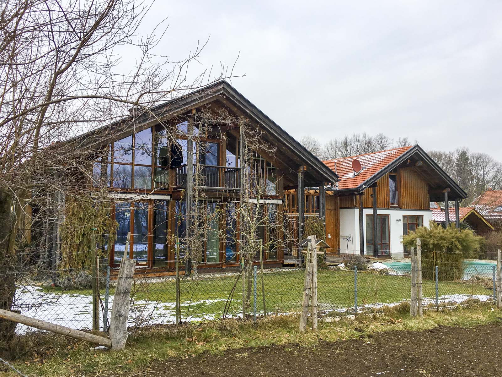 Holzskeletthaus Holzskelettbau von Süden