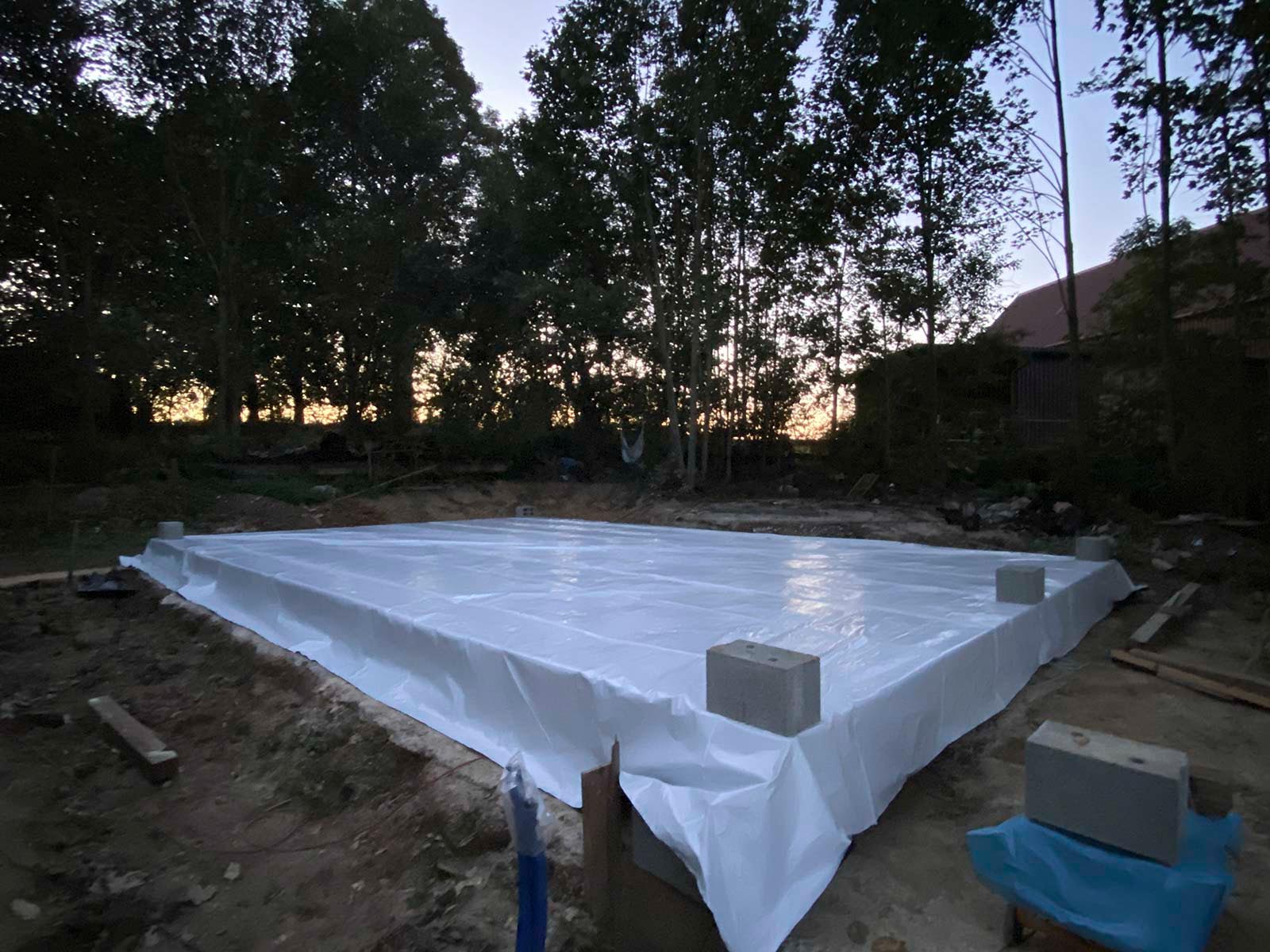 Holzskeletthaus - regensicher abgedeckt Holzskeletthaus - regensicher abgedeckt