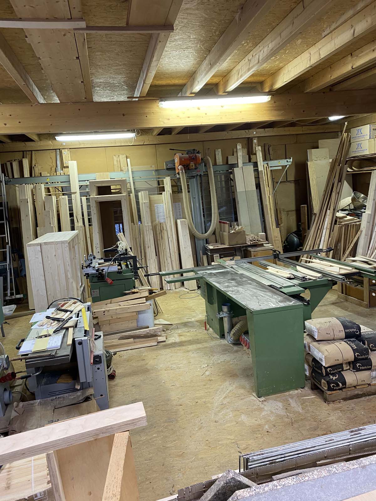 Umbauarbeiten in der Werkstatt Umbauarbeiten in der Werkstatt