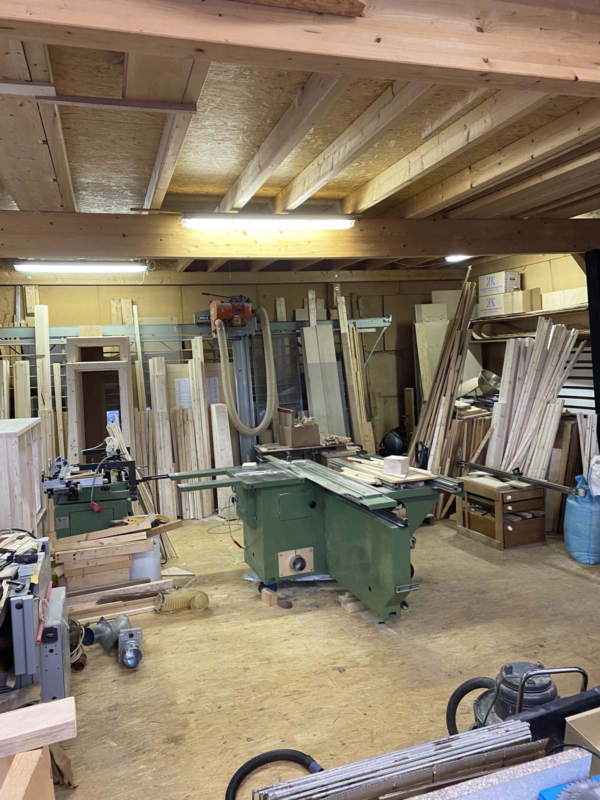 Umbauarbeiten in der Werkstatt Umbauarbeiten in der Werkstatt