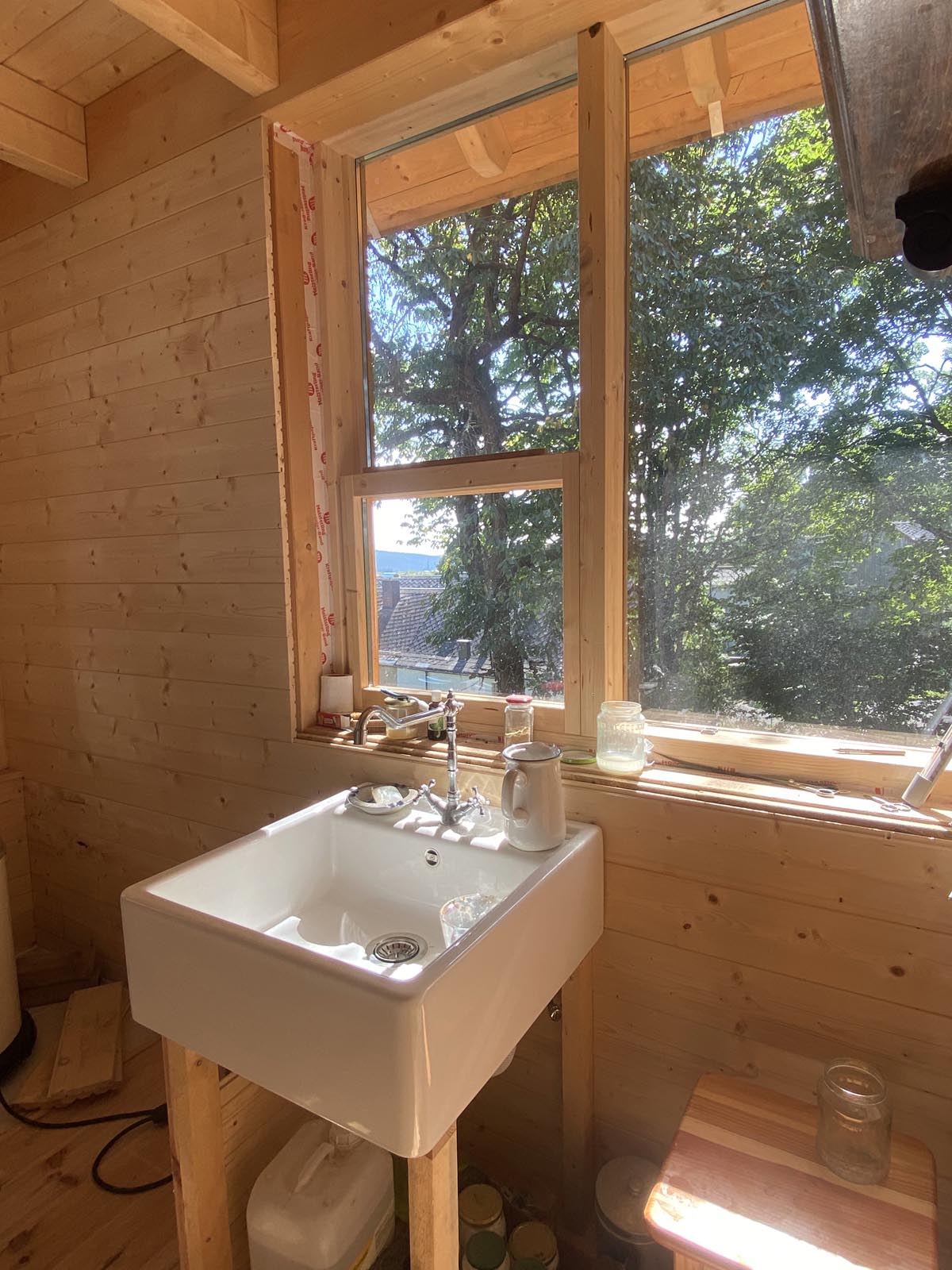 Holzskeletthaus - Badezimmer - Waschtisch mal anders Holzskeletthaus - Badezimmer - Waschtisch mal anders