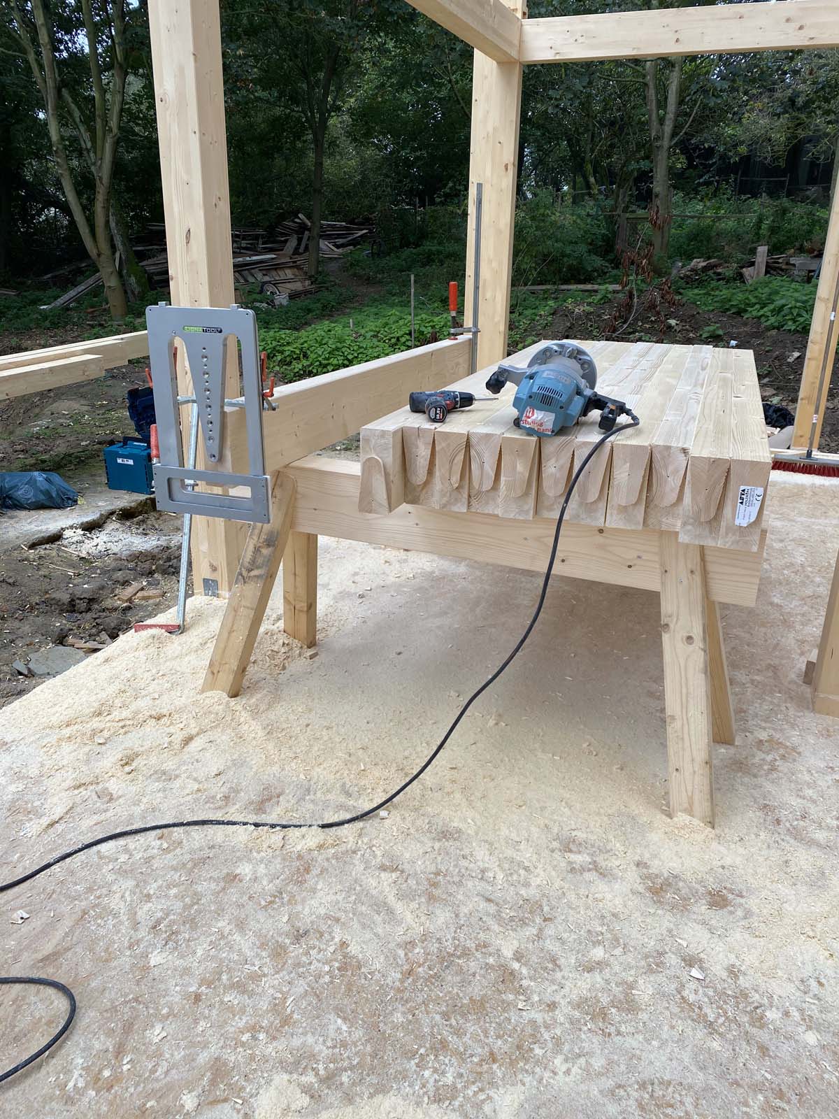 Holzskeletthaus - Zapfen sind gefräst Holzskeletthaus - Zapfen sind gefräst