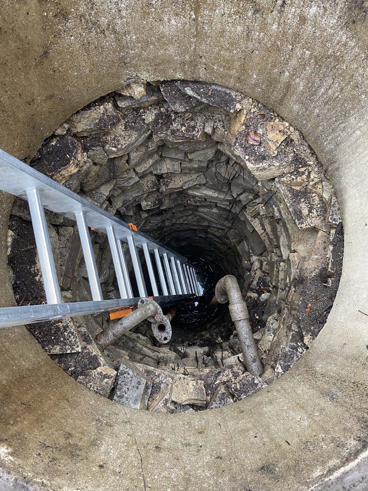 Brunnenschacht Brunnenschacht