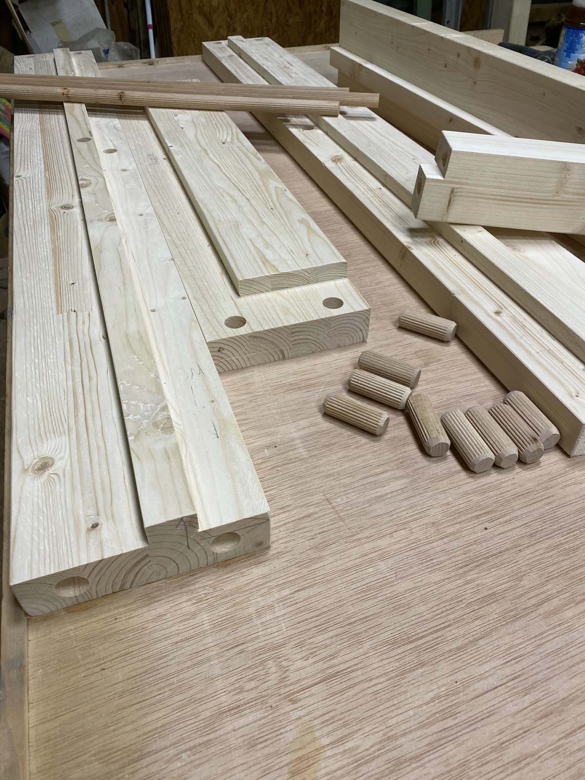 vertikales Schiebefenster - Vorbereiten der Verleimung vertikales Schiebefenster - Vorbereiten der Verleimung