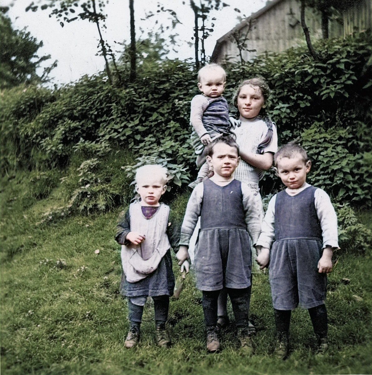 Nachbarkinder zur damaligen Zeit Nachbarkinder zur damaligen Zeit